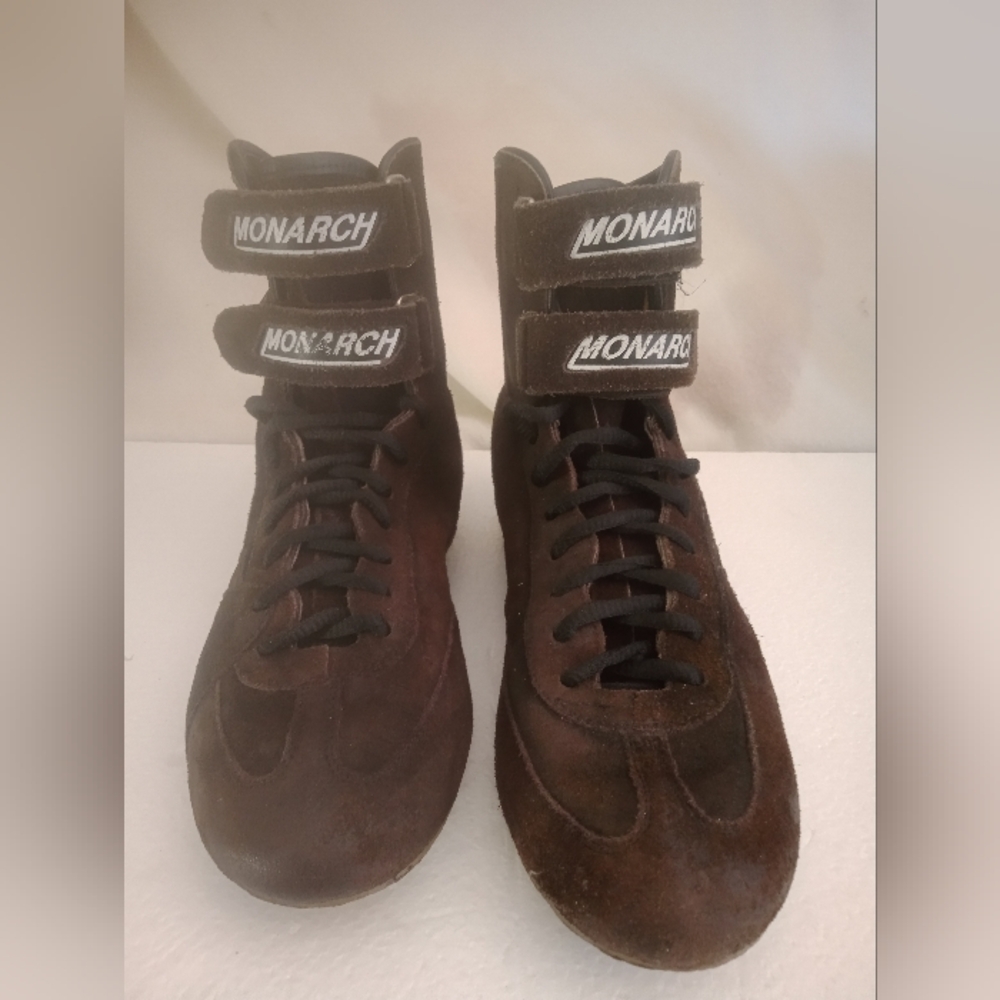 Men'sMONARCH Racing Leather Brown Athletic Shoes Size 8.